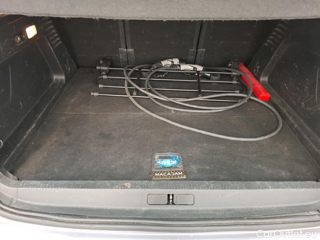  Citroen  C5 Aircross CITROEN  / 2018 / 5P / SUV Hybride rechargeable 225 e-EAT8 Feel #9