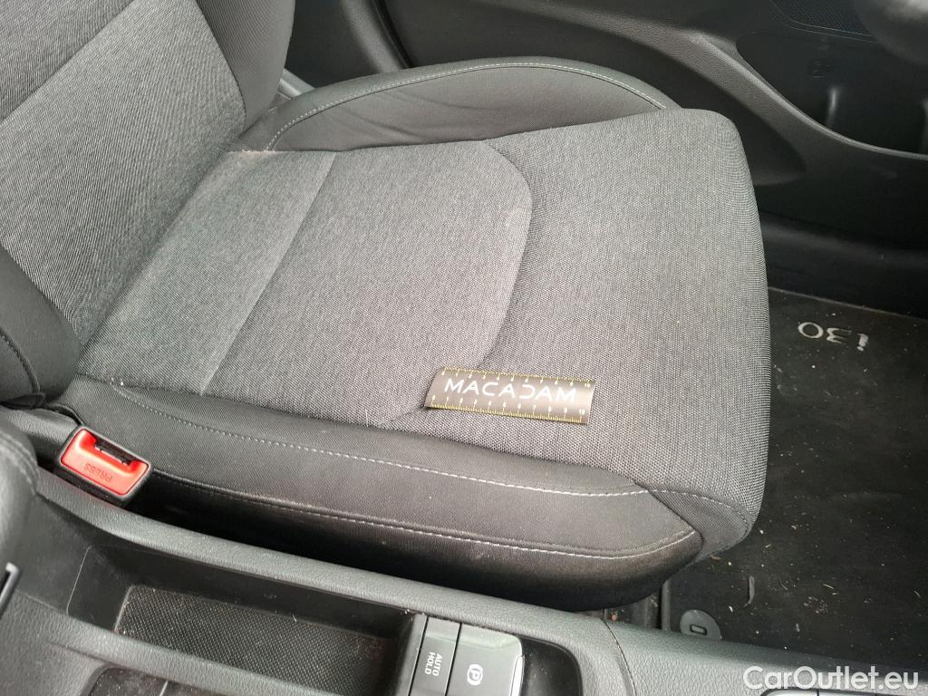  Hyundai  i30 HYUNDAI  Sport Wagon / 2020 / 5P / Break 1.0 T-GDI 120 DCT-7 MHEV CREATIVE SW #88