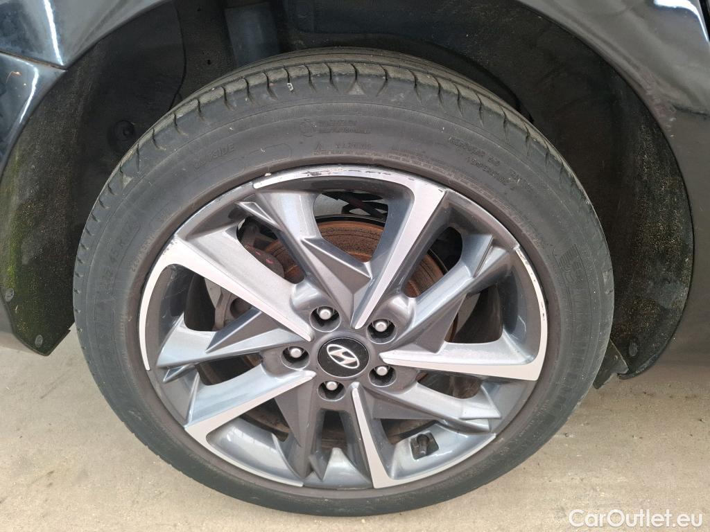  Hyundai  i30 HYUNDAI  Sport Wagon / 2020 / 5P / Break 1.0 T-GDI 120 DCT-7 MHEV CREATIVE SW #94