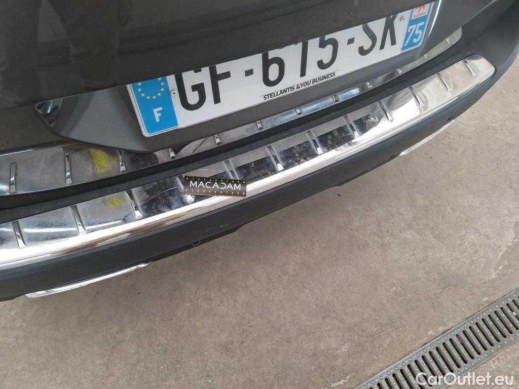  Peugeot  5008  GT 1.2 PureTech 130CV BVM6 7 Sieges E6d #13