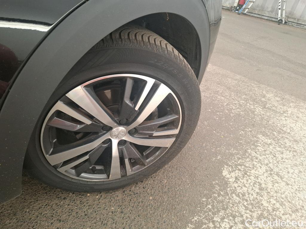  Peugeot  5008  Allure Pack 1.2 PureTech 130CV BVA8 7 Sieges E6d #26