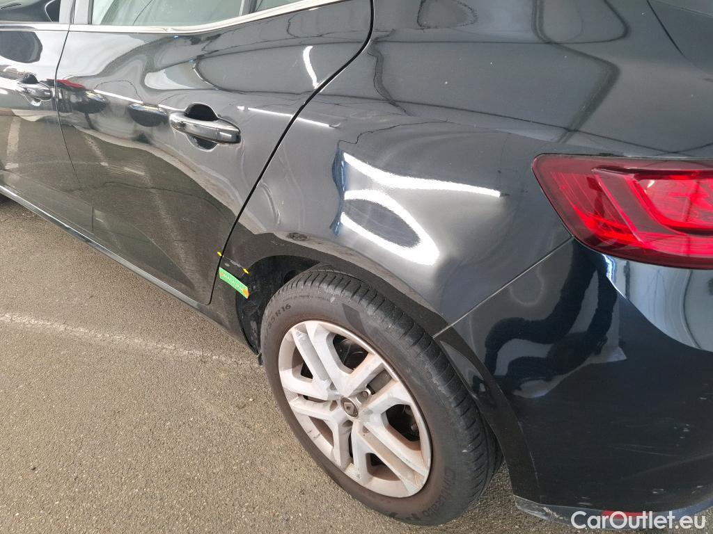  Renault  Megane RENAULT Mégane Berline / 2015 / 5P / Berline Business TCe 140 EDC FAP #17