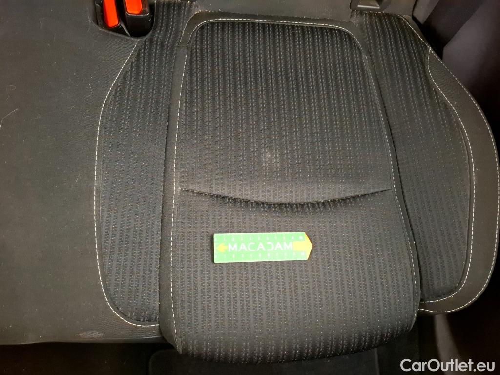  Renault  Megane RENAULT Mégane Berline / 2015 / 5P / Berline Business TCe 140 EDC FAP #68