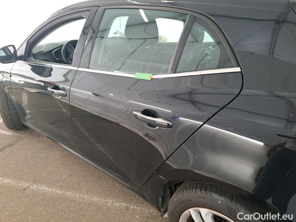  Renault  Megane RENAULT Mégane Berline / 2015 / 5P / Berline Business TCe 140 EDC FAP #55