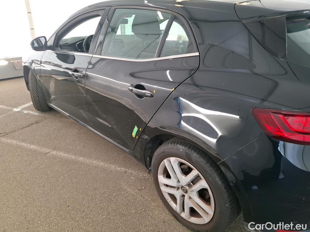  Renault  Megane RENAULT Mégane Berline / 2015 / 5P / Berline Business TCe 140 EDC FAP #24