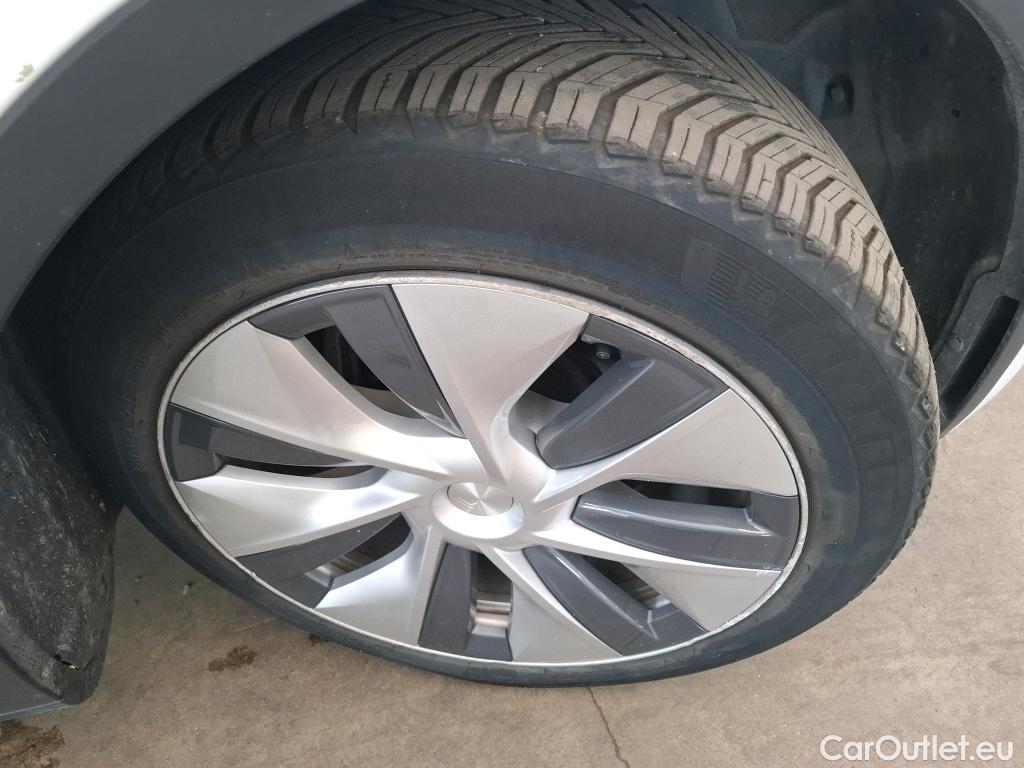 Tesla  Model Y TESLA  2020 5P SUV Grand Autonomie Dual Motor AWD #32