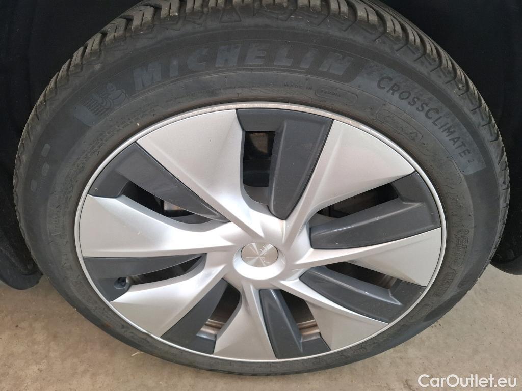  Tesla  Model Y TESLA  2020 5P SUV Grand Autonomie Dual Motor AWD #8