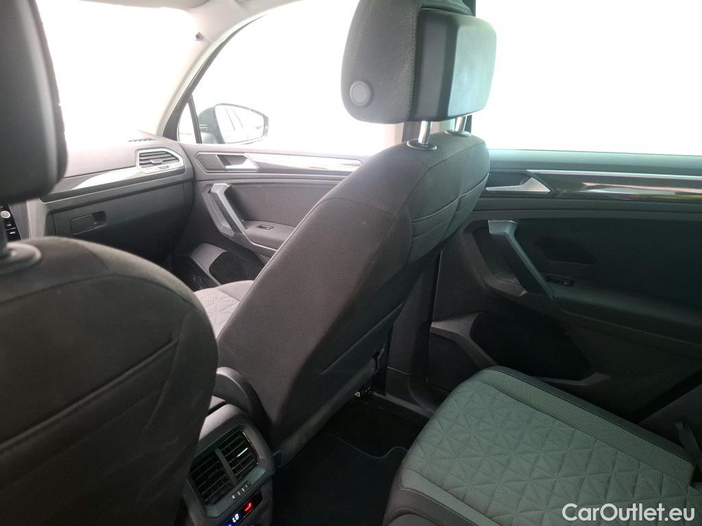  Volkswagen  Tiguan VOLKSWAGEN  / 2020 / 5P / SUV 2.0 TDI 150 DSG7 Life Business #60