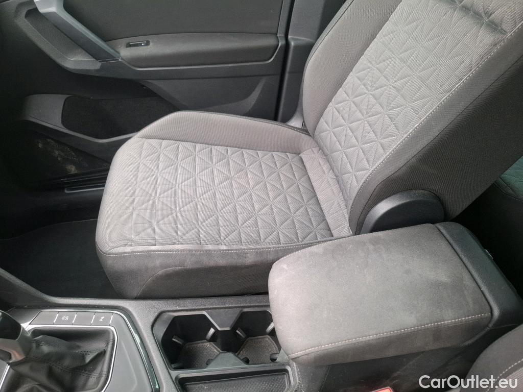  Volkswagen  Tiguan VOLKSWAGEN  / 2020 / 5P / SUV 2.0 TDI 150 DSG7 Life Business #64