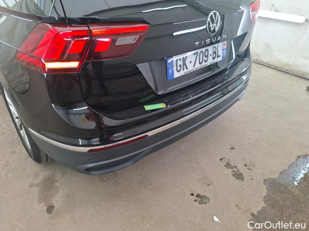  Volkswagen  Tiguan VOLKSWAGEN  / 2020 / 5P / SUV 1.5 TSI 150 DSG7 LIFE BUSI #1