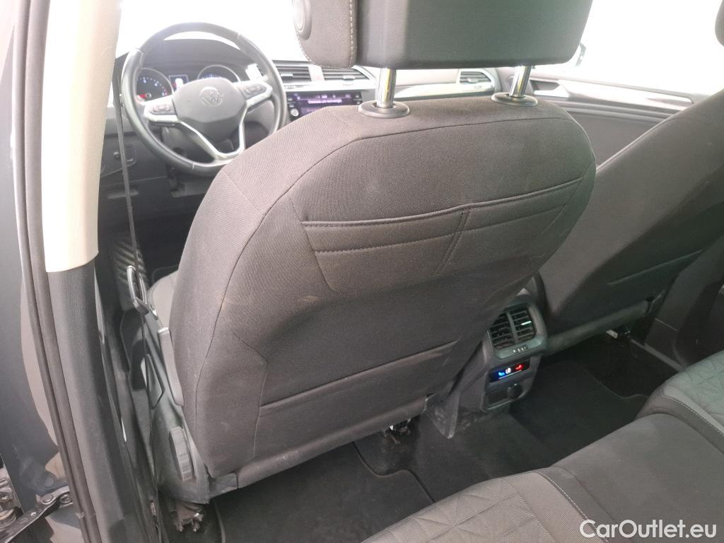  Volkswagen  Tiguan VOLKSWAGEN  / 2020 / 5P / SUV 2.0 TDI 150 DSG7 Life Business #59