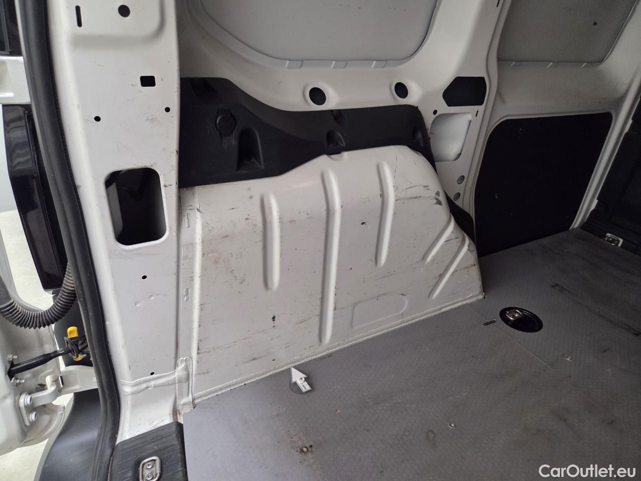  Volkswagen  Caddy Cargo 2.0 TDI 90 kW #40