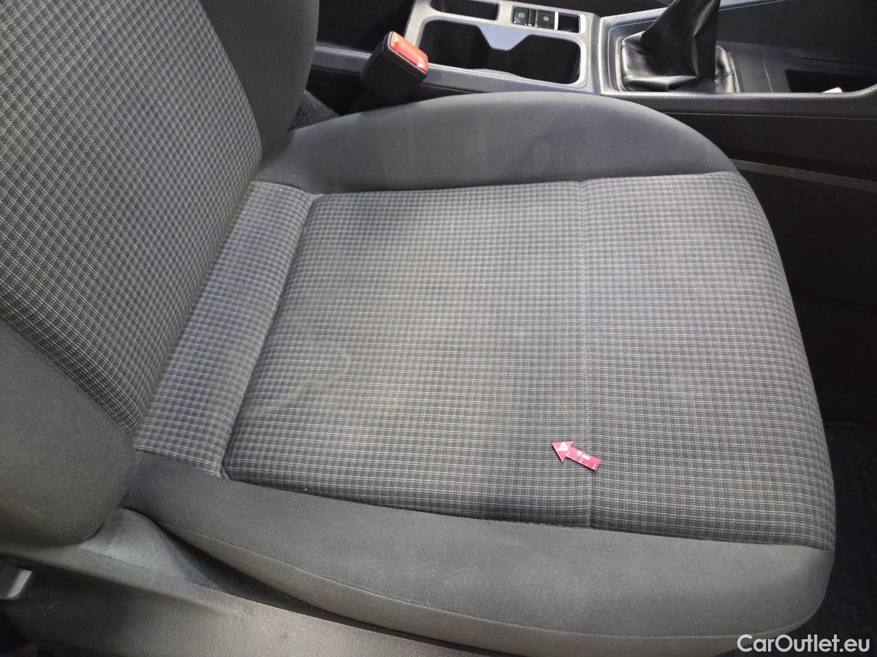  Volkswagen  Caddy Cargo 2.0 TDI 90 kW #35
