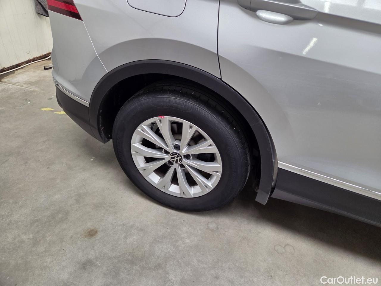  Volkswagen  Tiguan Life 2.0 TDI 150CP DSG #35