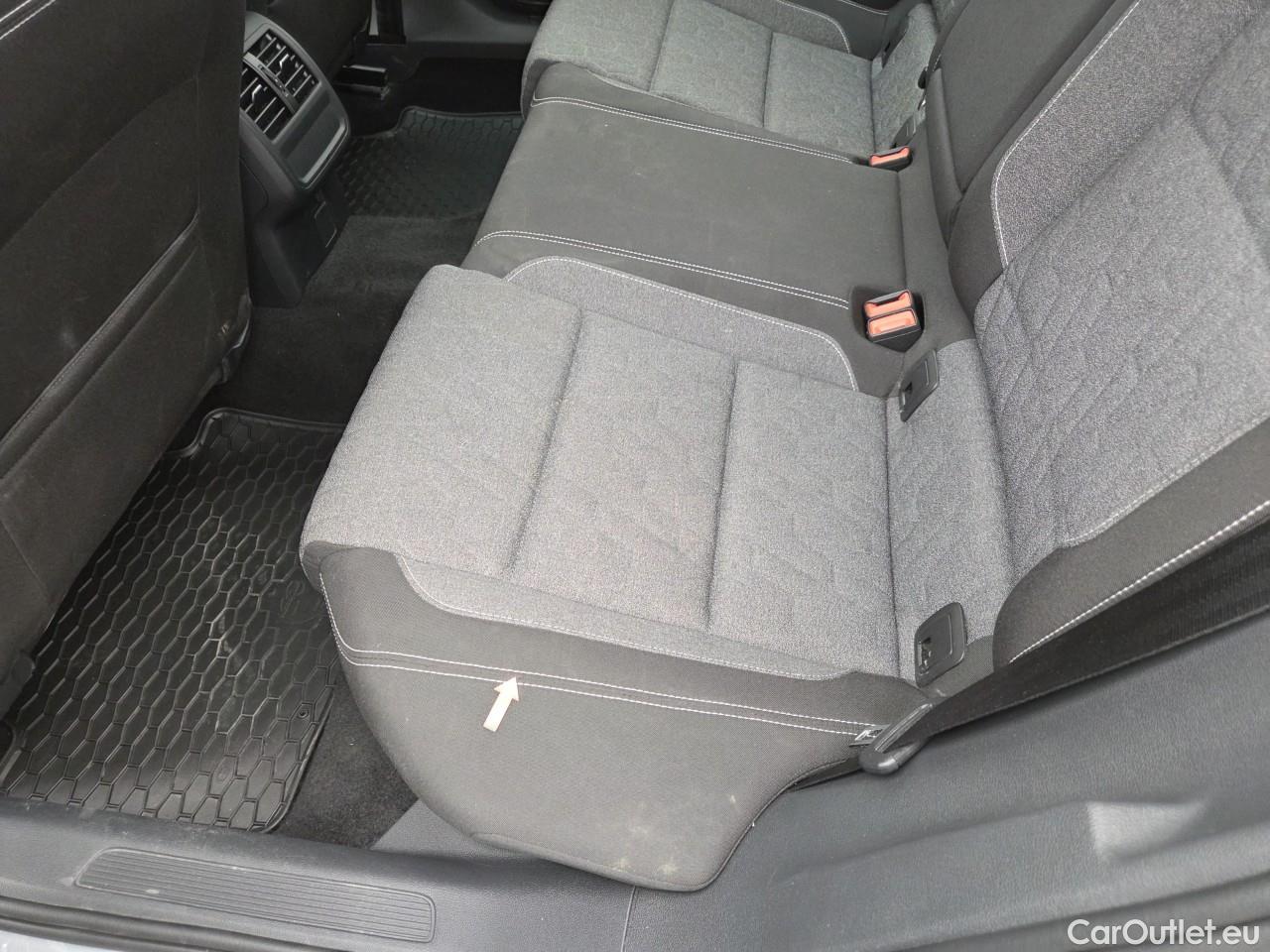  Volkswagen  Passat Advance 1.5 TSI ACT DSG 150 CP #27