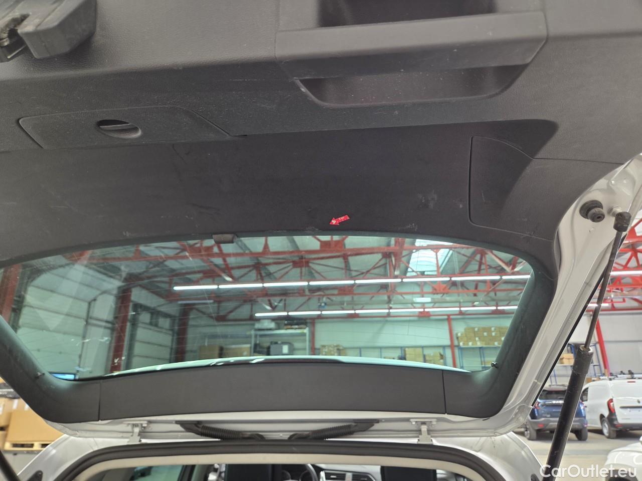  Volkswagen  Tiguan Life 2.0 TDI 150CP DSG #5
