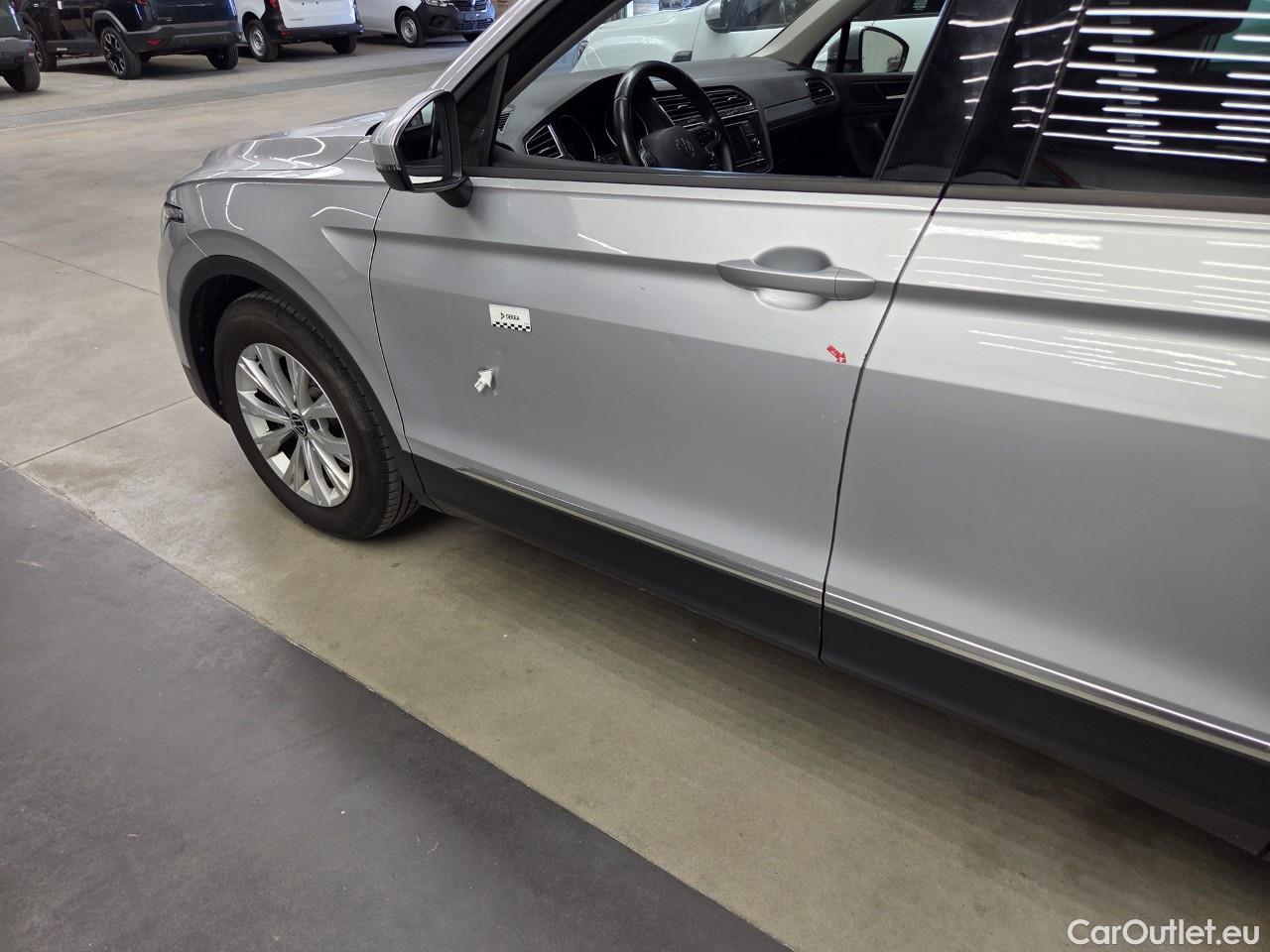  Volkswagen  Tiguan Life 2.0 TDI 150CP DSG #31