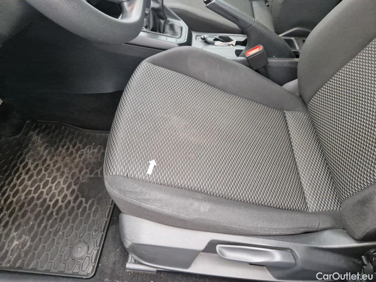  Volkswagen  Polo 1.0 80CP Trendline #44