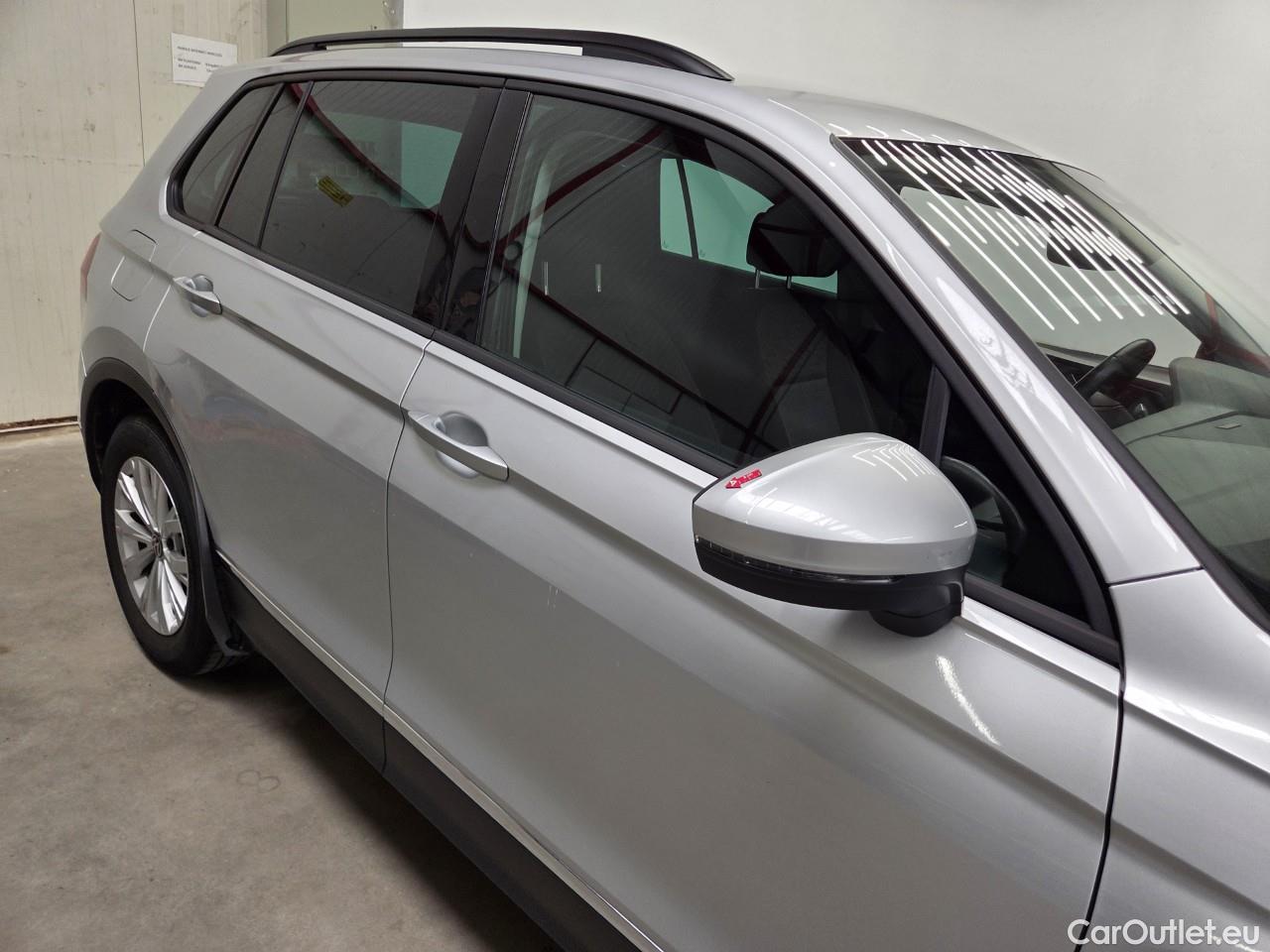  Volkswagen  Tiguan Life 2.0 TDI 150CP DSG #2