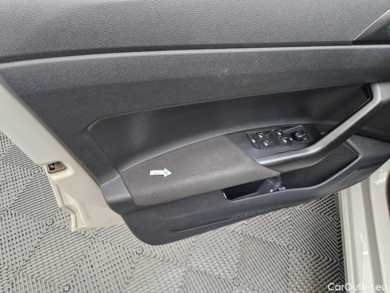  Volkswagen  Polo 1.0 80CP Trendline #42