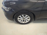  Volkswagen  Passat Volkswagen  Variant 1.5 TSI EVO 150 KM DSG Business 5d #9