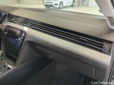  Volkswagen  Passat Volkswagen  Variant 2.0 TSI 190 KM DSG Business 5d #31