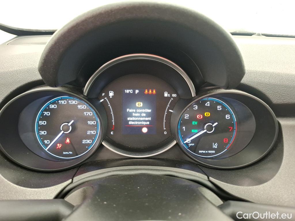  Fiat  500 FIAT X / 2018 / 5P / SUV 1.5 MHEV FFLY 130ch DCT7 #10