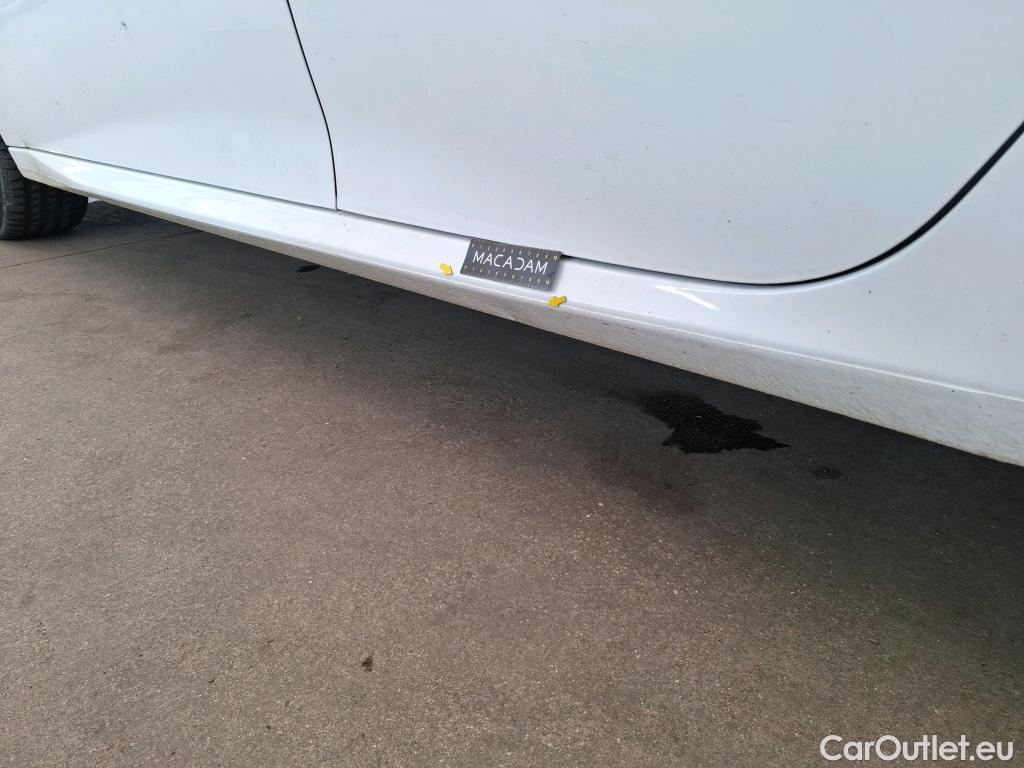  Peugeot  208  Style 1.2 PureTech 75CV BVM5 E6d #1