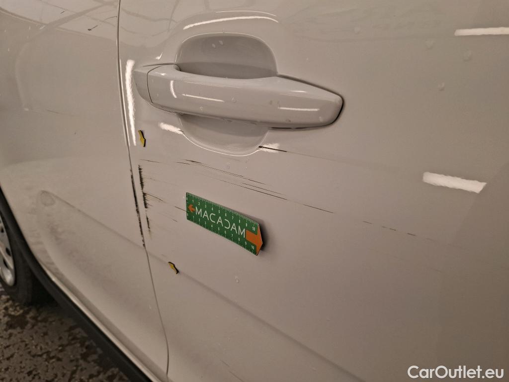 Citroen  C3  Société Feel 1.5 BlueHDI 100CV BVM5 E6dT #9