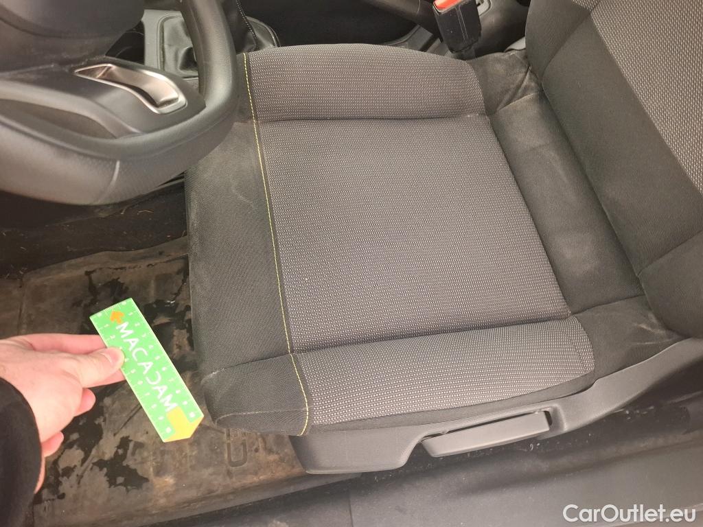  Citroen  C3  Société Feel 1.5 BlueHDI 100CV BVM5 E6dT #25