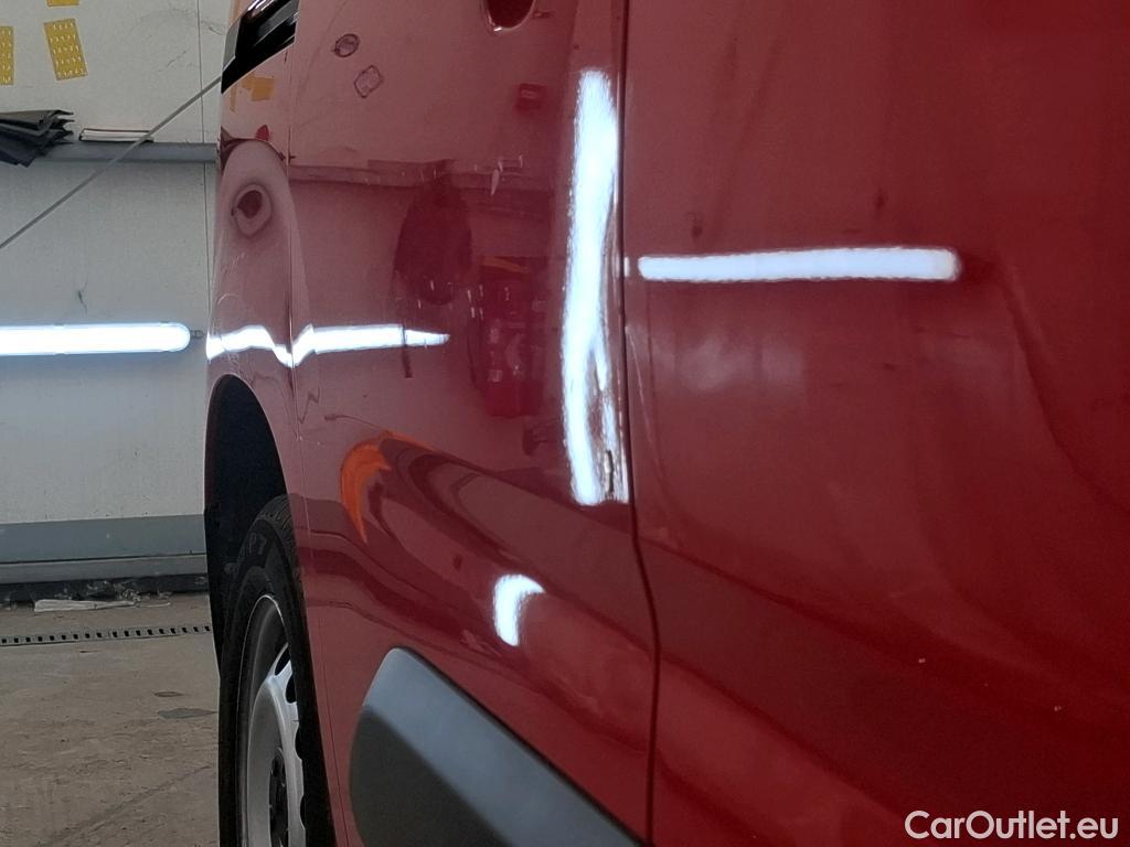  Citroen  Berlingo  Fourgon Driver M 650 1.2 PureTech 130CV BVA8 E6d #32