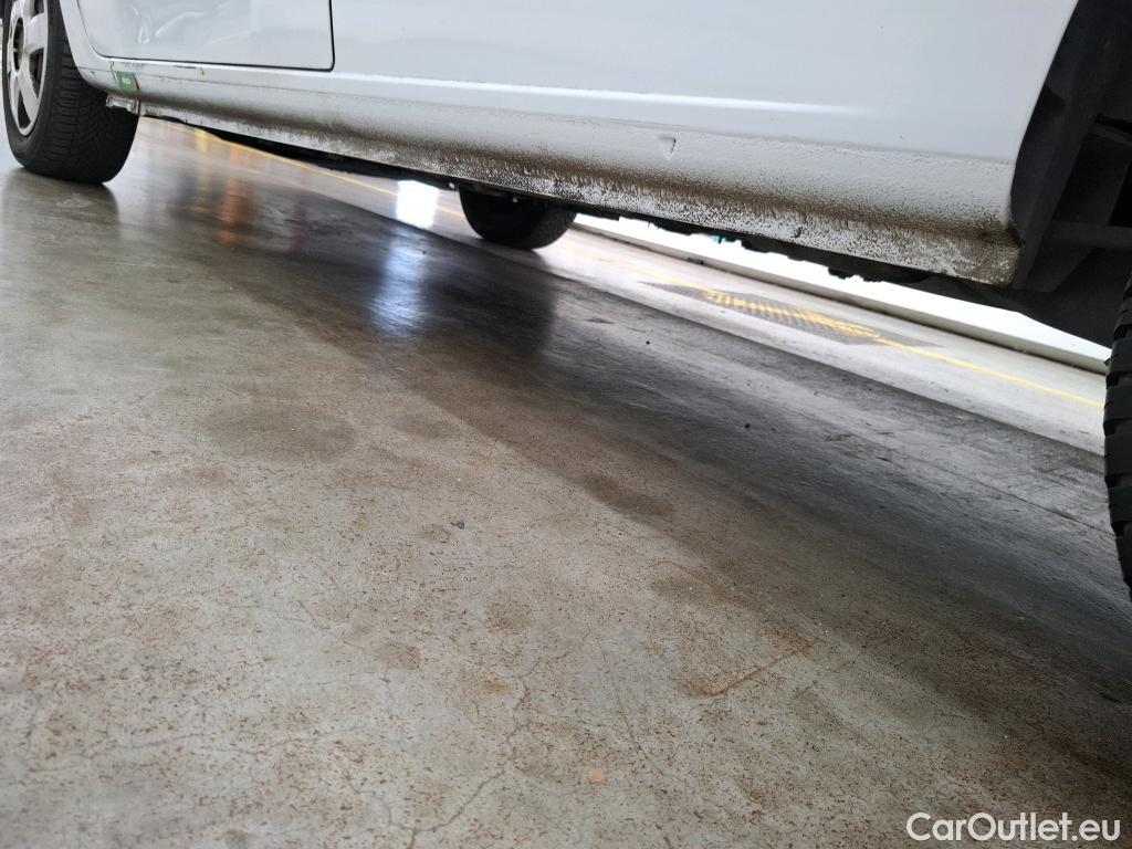  Renault  Kangoo  Express Extra (Série Spéciale) 1.5 dCi 75CV BVM5 E6 #101