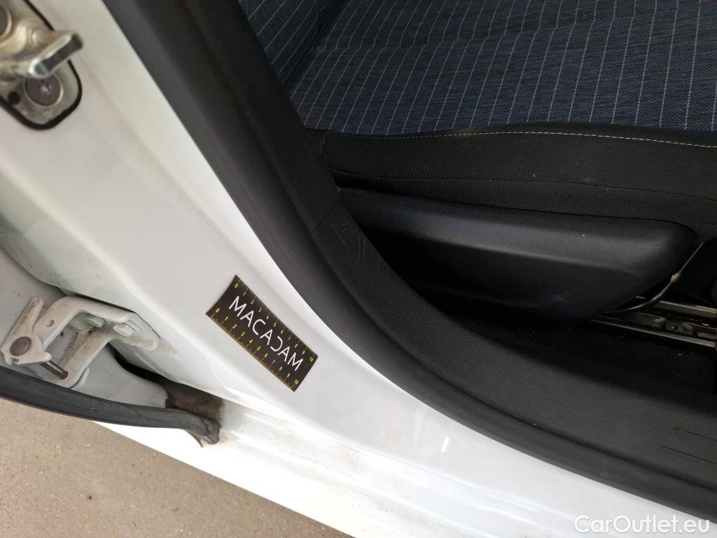  Peugeot  208  Premium 1.5 HDi 100CV BVM6 E6d #11