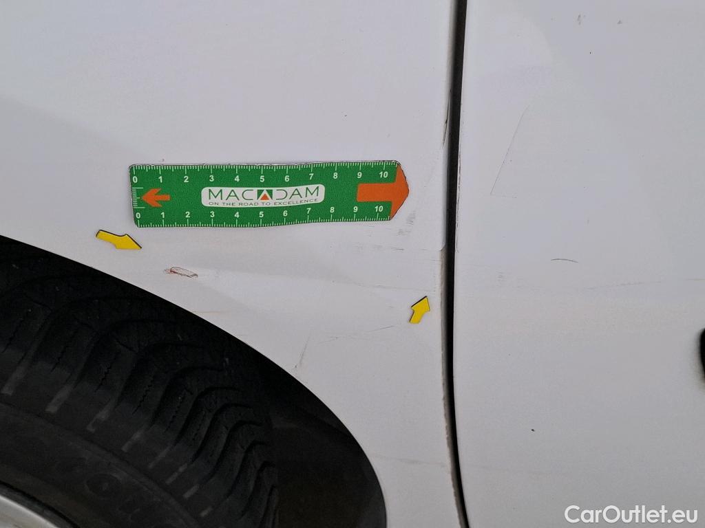  Renault  Kangoo  Express Extra (Série Spéciale) 1.5 dCi 75CV BVM5 E6 #23