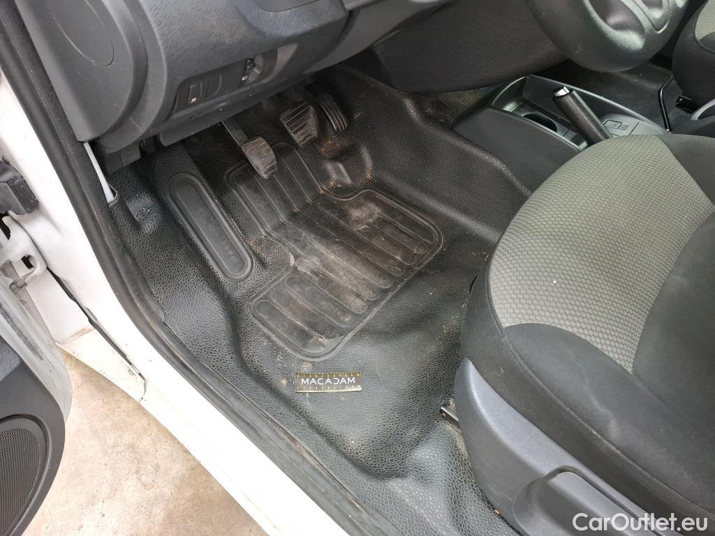  Renault  Kangoo  Express Extra (Série Spéciale) 1.5 dCi 75CV BVM5 E6 #77