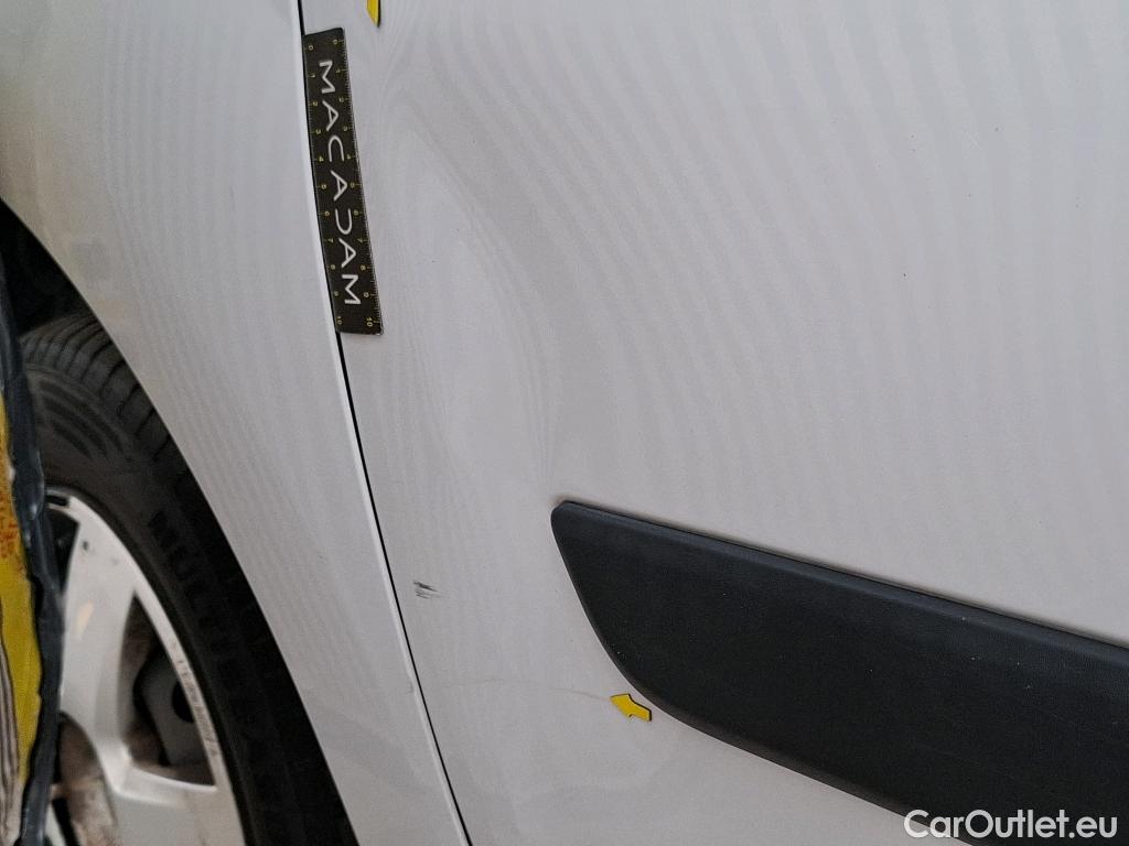  Renault  Kangoo  Express Extra (Série Spéciale) 1.5 dCi 75CV BVM5 E6 #25