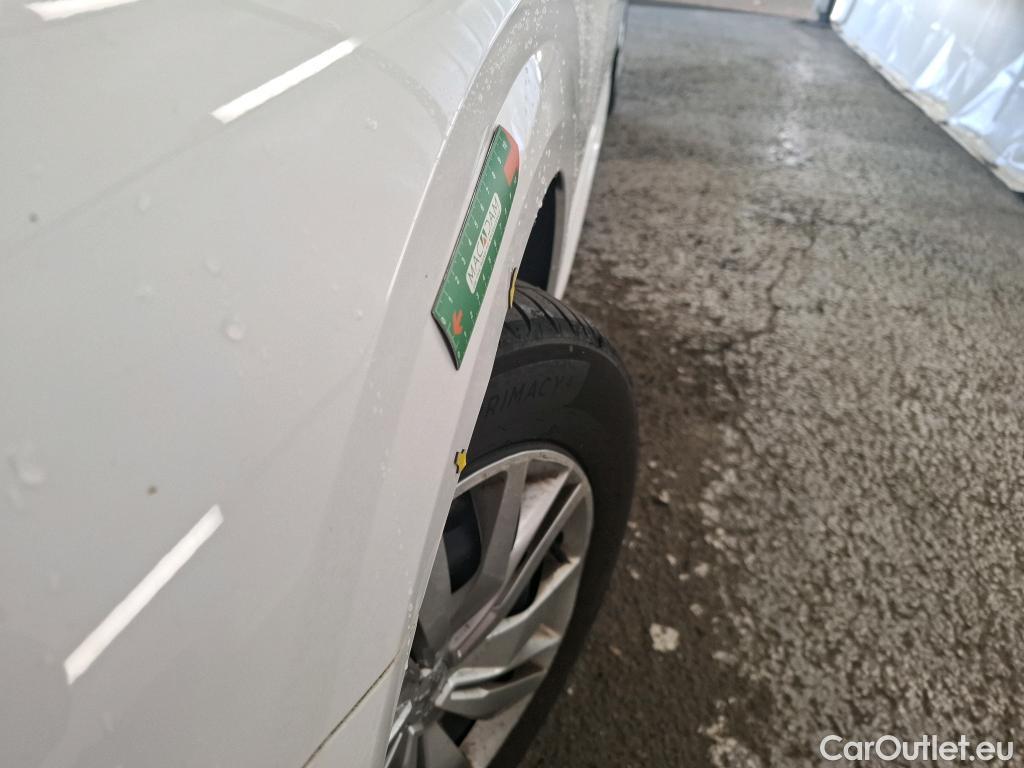  Peugeot  208  Premium 1.5 HDi 100CV BVM6 E6d #9