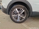  Peugeot  3008 PEUGEOT  / 2020 / 5P / SUV BLUEHDI 130 EAT8 SeS ALLURE #18