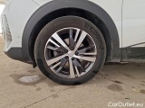  Peugeot  3008 PEUGEOT  / 2020 / 5P / SUV BLUEHDI 130 EAT8 SeS ALLURE #40