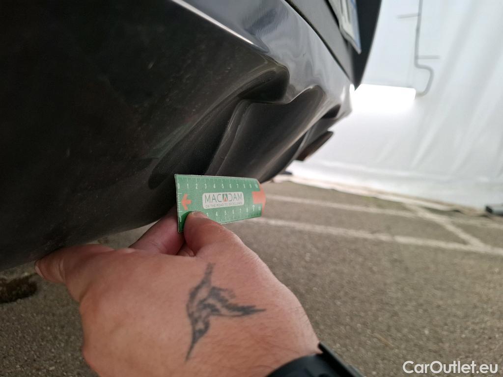  Citroen  C4  X Shine 1.2 PureTech 130CV BVA8 6E #3