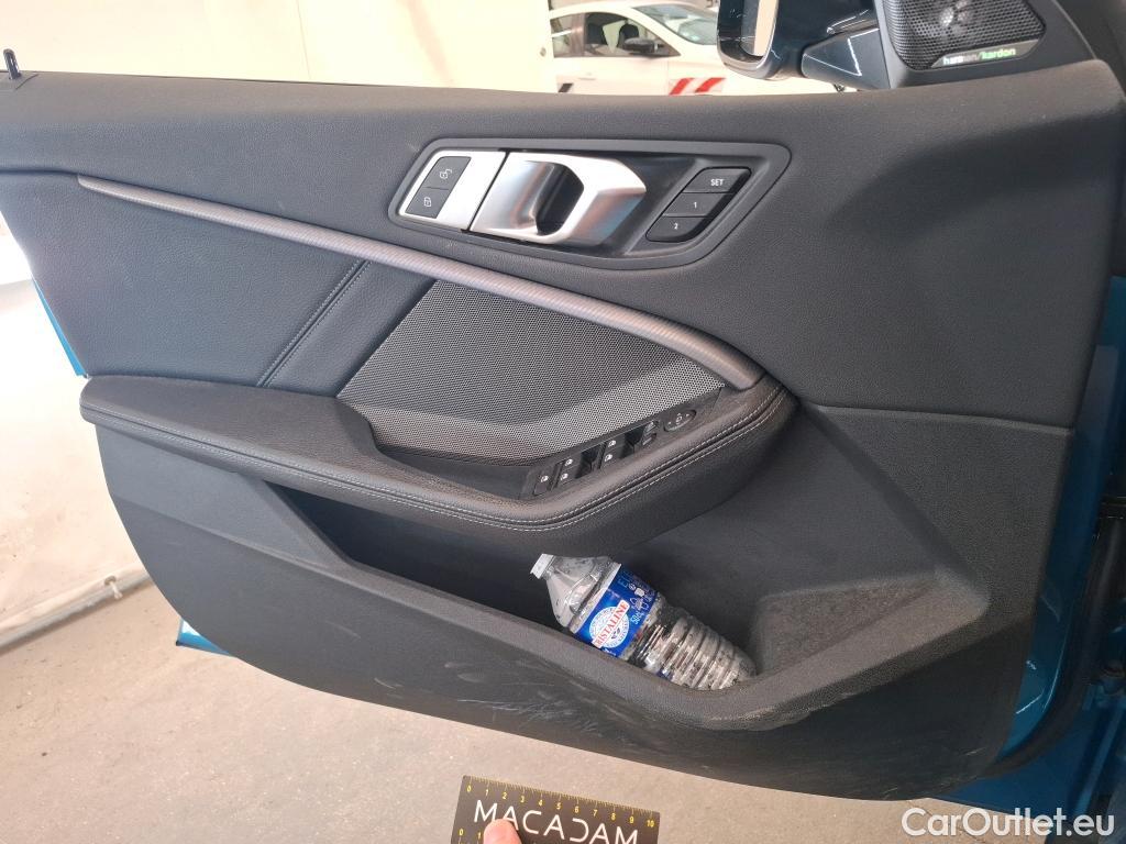  Bmw  Serie 2 BMW Série 2 Gran Coupé / 2019 / 4P / Berline 218D M Sport #27