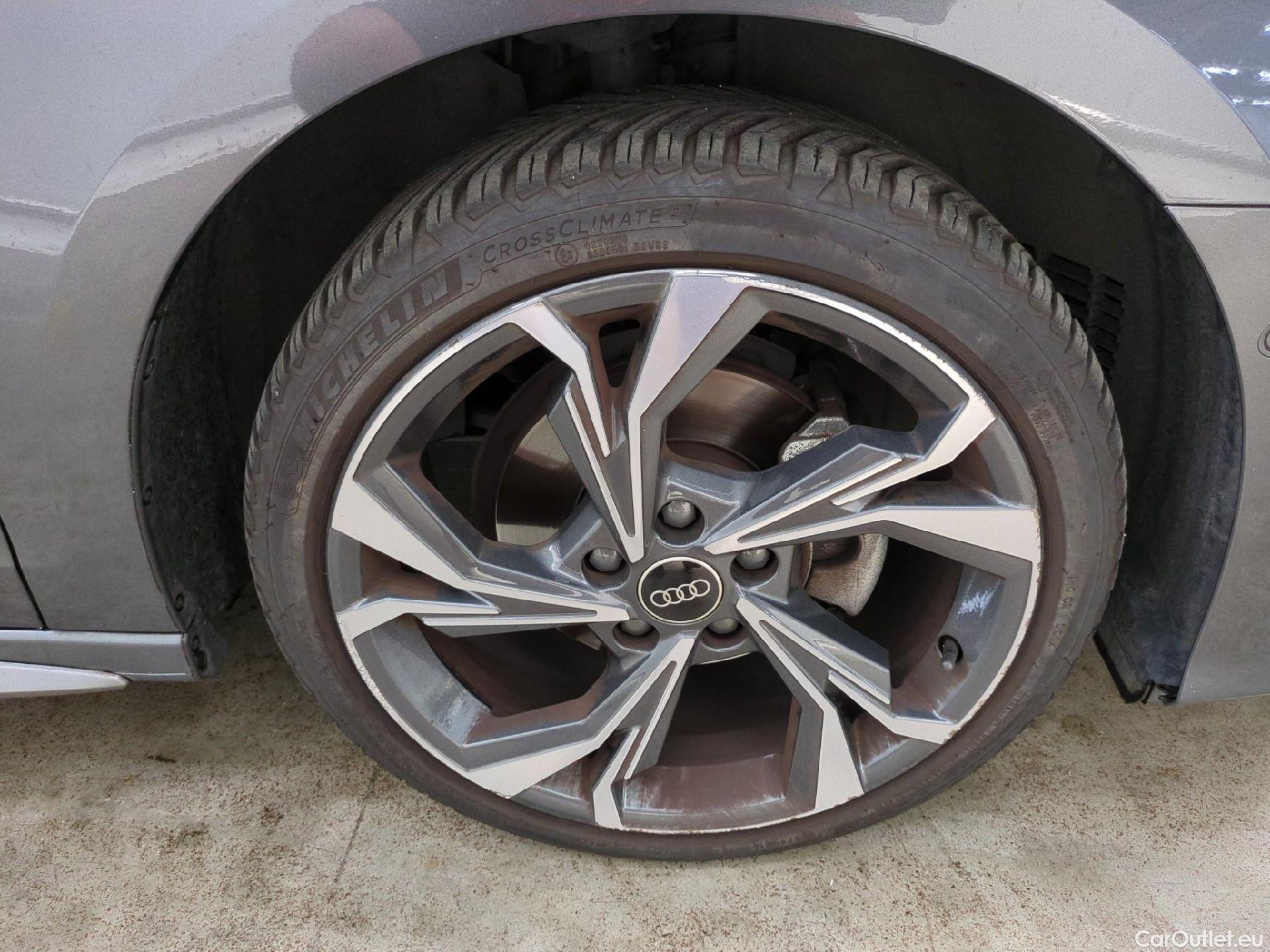  Audi  A3  Sportback 35 TDI S line 2.0 TDI 150CV BVA7 E6d #9
