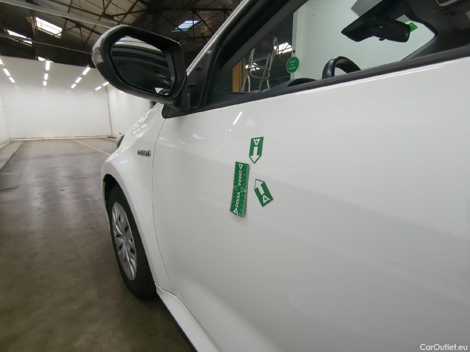  Toyota  Yaris TOYOTA  Hybride / 2019 / 5P / Berline Hybride 116h France #13