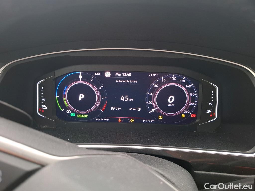  Volkswagen  Tiguan VOLKSWAGEN  / 2020 / 5P / SUV 1.4 eHybrid 245 DSG6 Life Business #52
