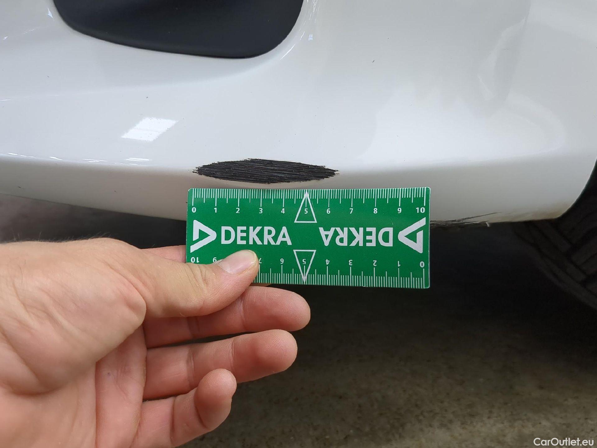  Toyota  Yaris TOYOTA  Hybride / 2019 / 5P / Berline Hybride 116h France #7