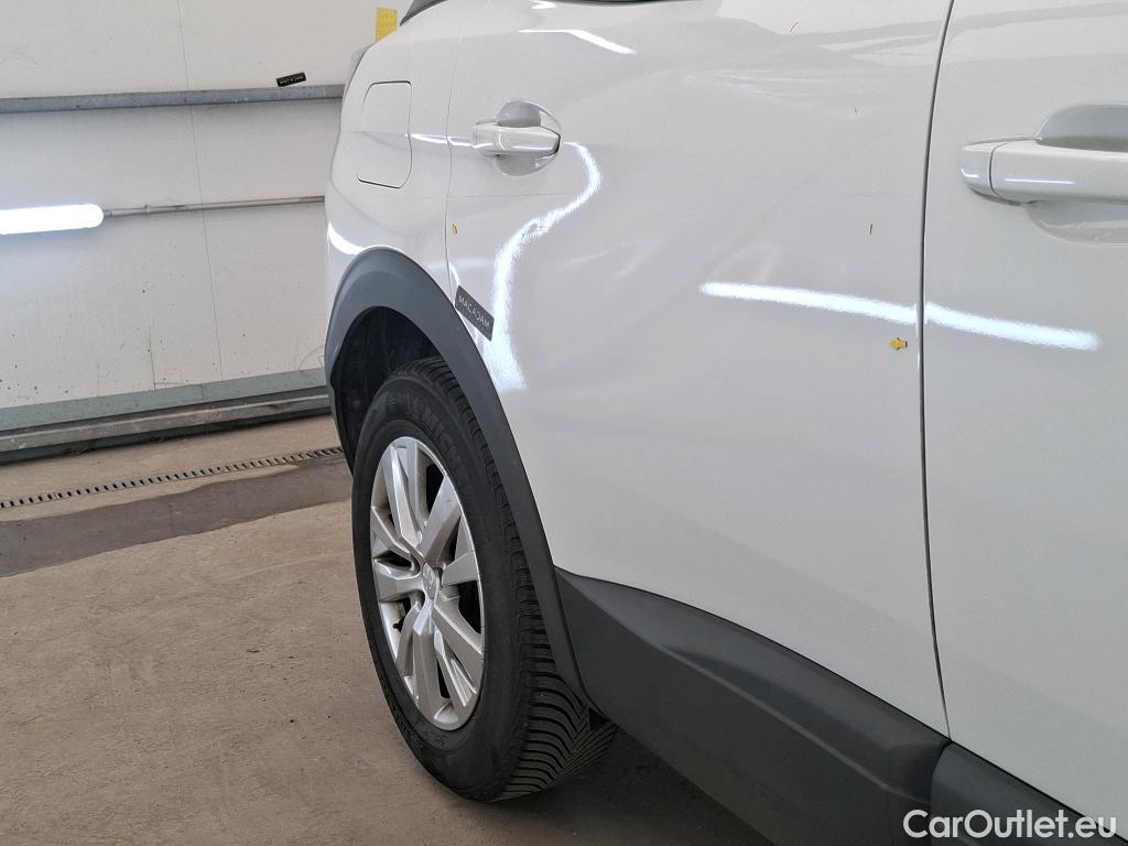  Peugeot  3008  Active Pack 1.2 PureTech 130CV BVA8 E6d #2