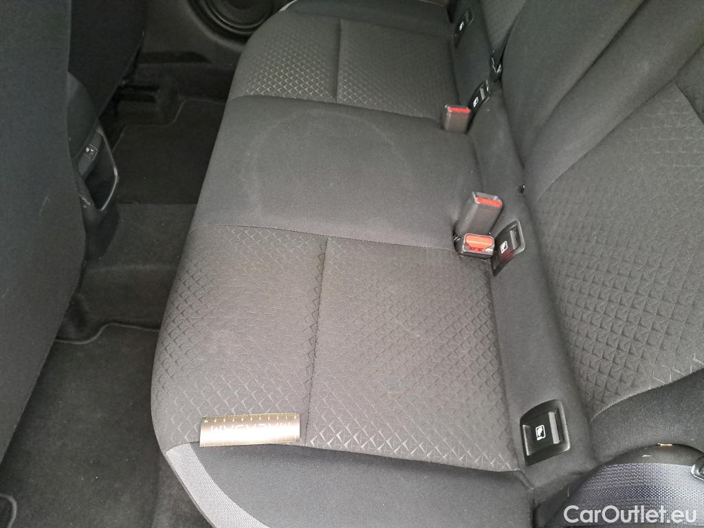  Nissan  Juke NISSAN  / 2019 / 5P / Crossover DIG-T 114 DCT N-Connecta #19