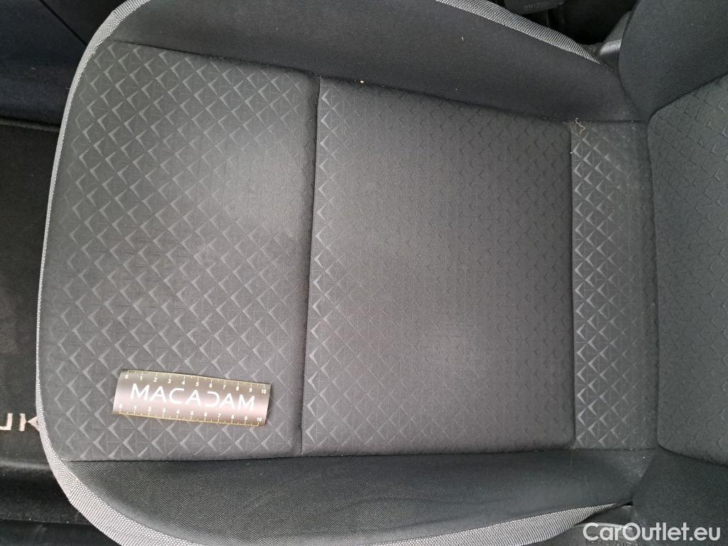  Nissan  Juke NISSAN  / 2019 / 5P / Crossover DIG-T 114 DCT N-Connecta #18