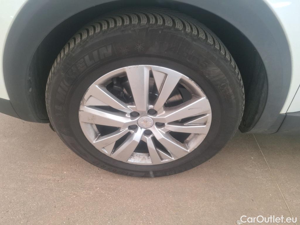  Peugeot  3008  Active Pack 1.2 PureTech 130CV BVA8 E6d #22