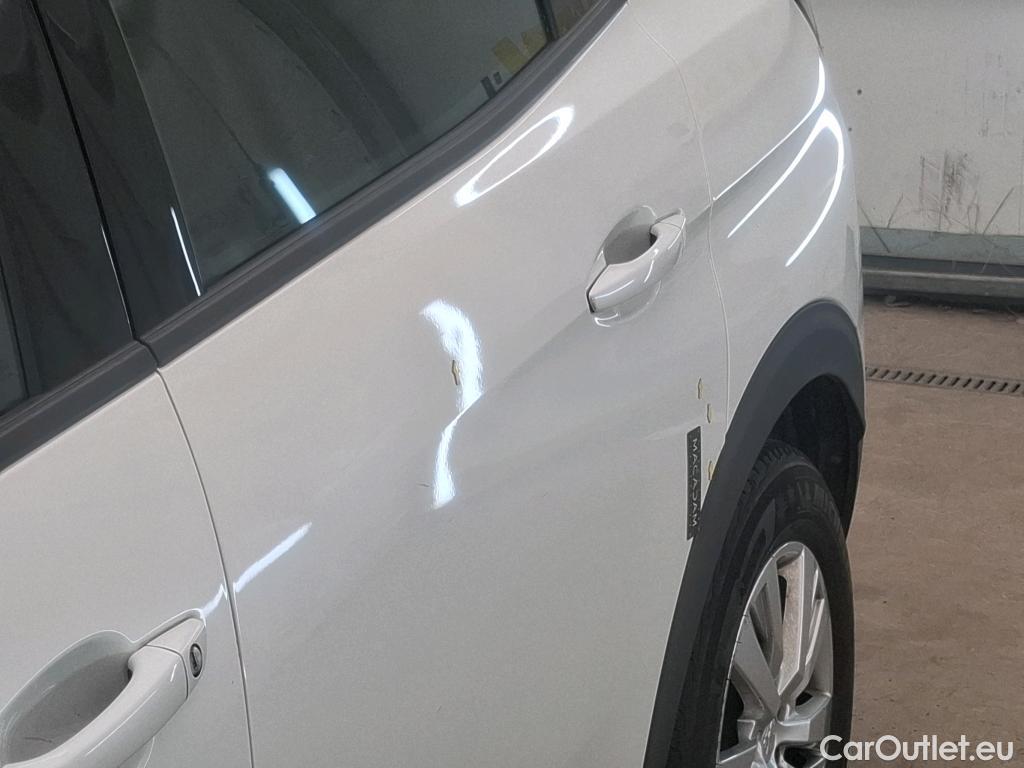  Peugeot  3008  Active Pack 1.2 PureTech 130CV BVA8 E6d #42